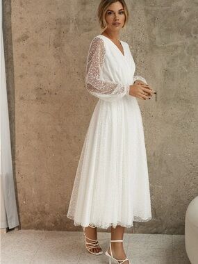 V-Neck White Midi Wedding Dress with Sheer sleeves